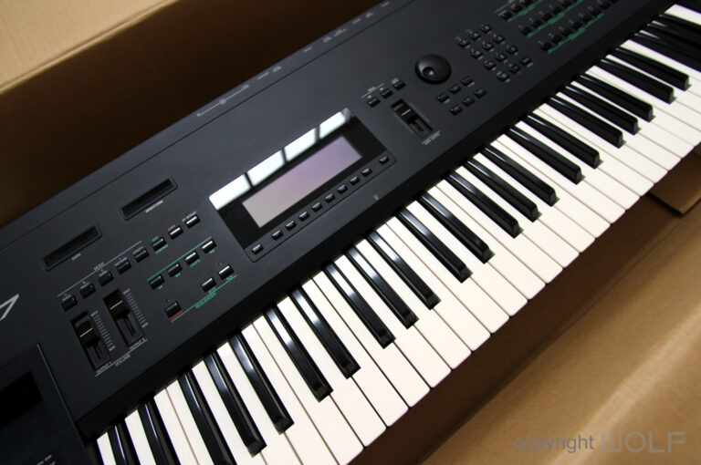 Yamaha SY77 music Synthesizer (1989) WOLF FASCINATIONS