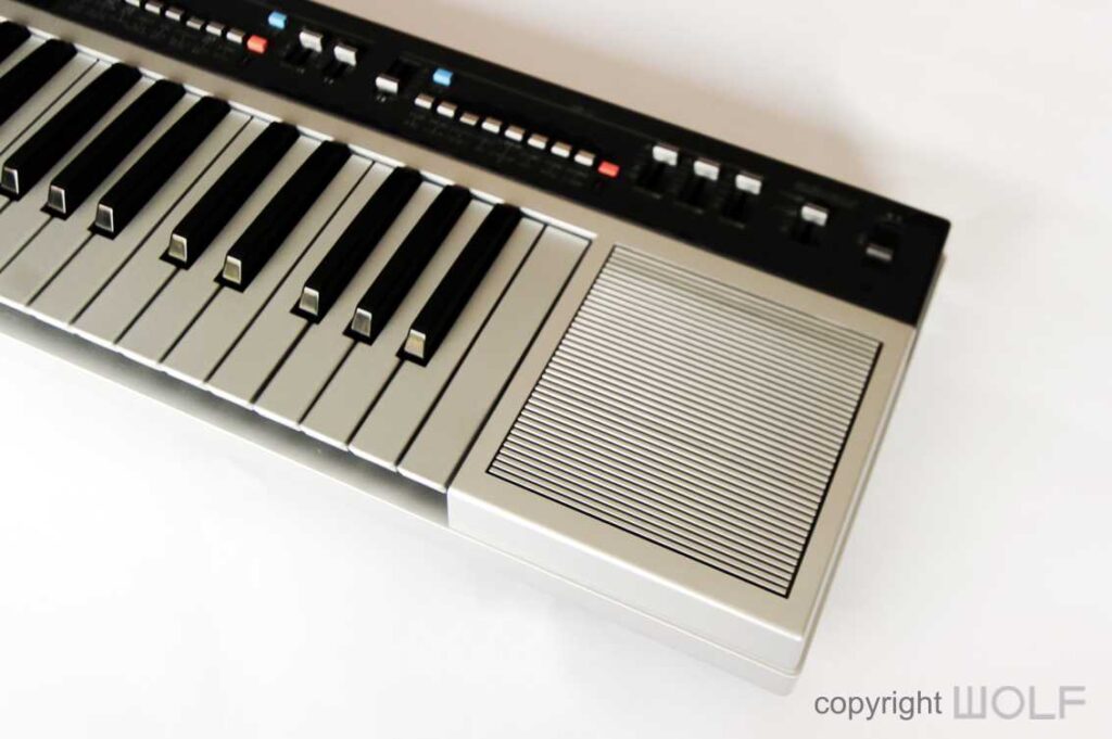 Yamaha PS55S Keyboard (1983) WOLF FASCINATIONS